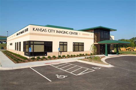 Ku imaging center. The University of Kansas Health System offers breast screening and diagnostic services at multiple locations throughout greater Kansas City. We offer 3D mammograms and welcome walk-in screenings at all locations. Find the location nearest to you and schedule an appointment for a breast screening or a breast diagnostic evaluation. 