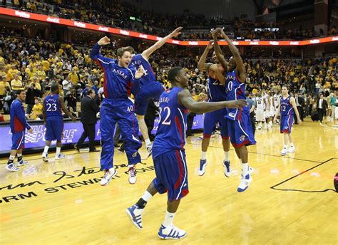 Ku mizzou basketball game. Dec 9, 2021 · KU’s Jeff Long and Missouri’s Jim Sterk, who announced a six-game, six-year series in men’s basketball on Oct. 21, 2019 and unveiled a four-game football series on May 2, 2020, not so long ... 