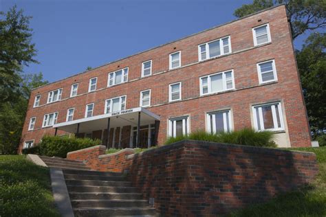 KU has 12 scholarship halls: two co-ed halls, six women's halls, and four men's halls. Rooms are selected by the students in a process determined by each hall. There are no single rooms in any scholarship hall. Each scholarship hall houses a community of about 50 people. 
