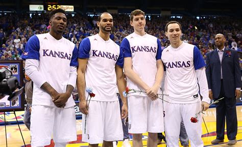 Mar 5, 2022 · And the conclusion to the seniors’ Allen Fieldhouse career couldn’t have been much more exciting. Kansas defeated the Texas Longhorns in a 70-63 overtime thriller to clinch a share of the Big ... . 