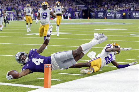 Jan 4, 2022 · LSU vs. Kansas State money line: Kansas State -300, LSU +240 LSU: The Tigers are 6-0 ATS in their last six vs. Big 12 opponents KSU: The Wildcats are 4-1 ATS in their last 5 neutral site games as ... . 