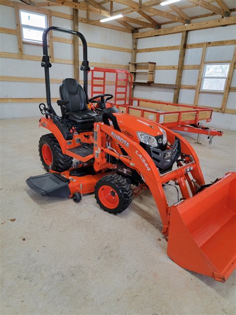  Kubota’s Swift-Tach Loader, the LA435, allows for quick and easy removal and installation of the front loader without tools and without getting off the operator station › Available with a 54" or 60" mid-mount mower deck, the Standard B Series is designed to meet all your turf mowing needs › Available Kubota front hitch allows for easy ... . 