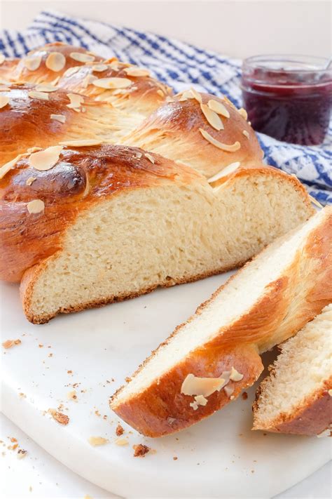 Kuchen (Sweet German Yeast Bread) on BakeSpace.com