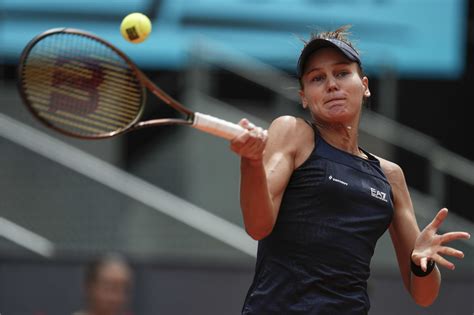 Kudermetova defeats Pegula to reach Madrid Open semifinals