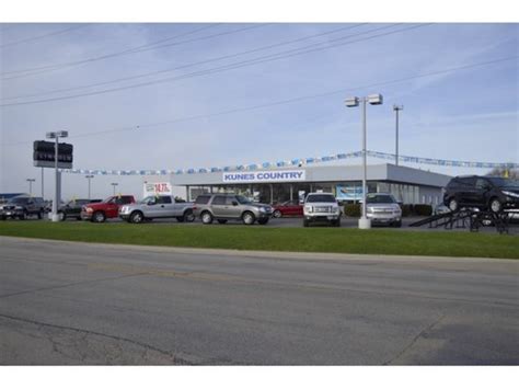 Kunes sterling il. Kunes Chrysler Dodge Jeep Ram of Sterling 3200 E Lincolnway Directions Sterling, IL 61081-1773. Sales: 815-625-2290; Service: 815-625-2290; Parts: 815-625-2290; Home; New New Inventory. All New Inventory Manufacturer Incentives Model Showroom Value Your Trade Hybrids, EVs, & FEVs Explore Electric Vehicles 