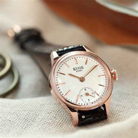 Kuoe watches. Jun 22, 2023 · KUOE is a watch brand that was established in Kyoto, Japan in 2020. The brand was created with the vision of appealing a classic design from Kyoto to the world. We want people from around the world to enjoy high-quality classic design watches made in Japan. 
