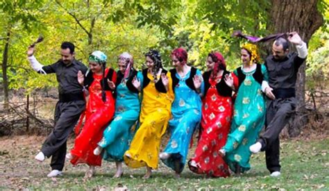 Kurdish dancing songs.  C&oacute;mo descargar la app Nota: Para de 您可以在 YouTube 官方�...