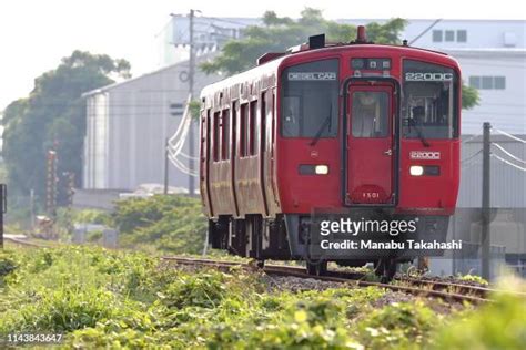 Kurume to Tanushimaru - 3 ways to travel via train, taxi, and car