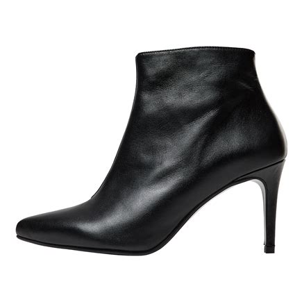 Kvinder – Frida Butik. 