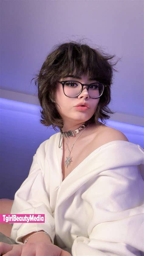 Kyana Vi
