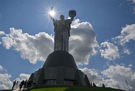 Kyiv’s Motherland monument gets a makeover — but at what cost?