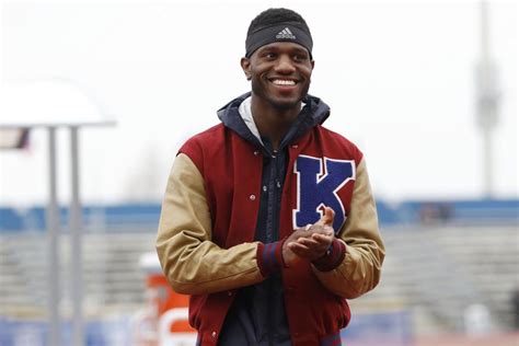 Kyle clemons. Former Kansas track & field sprinter Kyle Clemons became the latest Jayhawk to capture a gold medal on Saturday, after the United States won the 4×400-meter relay event inside Olympic Stadium in ... 