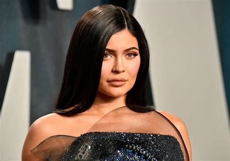 Kylie Jenner’s Bio, Height, Weight, Measurements, Net Worth, Age …