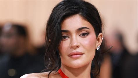 Kylie jenner fake porn. .  ...