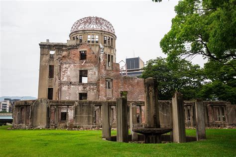 Kyoto to hiroshima. Despite being a considerable distance to the west (360km to be exact), flying isn’t really an option from Kyoto to Hiroshima. However, there are other ways to reach Hiroshima, … 