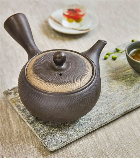 Kyusu: Choosing the Best Traditional Japanese Teapot - Japan Objects