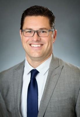 L A Rams Team Physicians Help Players Excel on the Field
