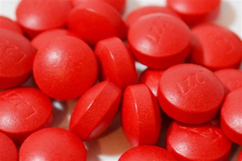 L31G. Color. Red. Shape. Round. View details. L350. Desvenlafaxine Succinate Extended-Release. Strength. 100 mg. Imprint. L350.. 