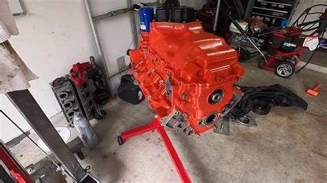 L83 short block. The iron-block L8T sports a larger stroke than every other LT we’ve covered so far, translating to 400 cubic inches or 6.6 liters of displacement. Developed for heavy-duty truck applications ... 