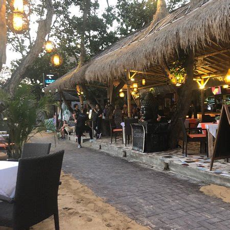 LA PLAYA CAFE, Sanur - Restaurant Reviews, Photos