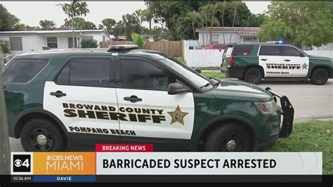 LA man arrested after barricading inside home with child