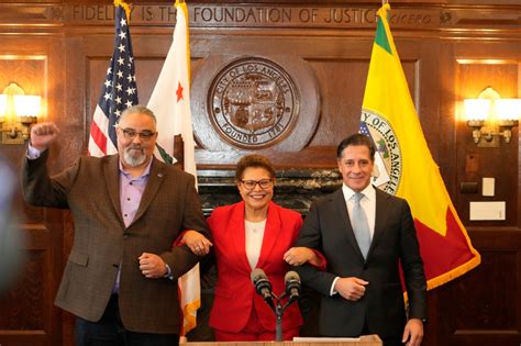 LA schools, union leaders reach deal on new contract