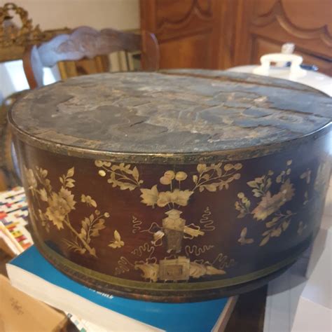 Lacquered box in terrible condition...what to … - muktibox.com