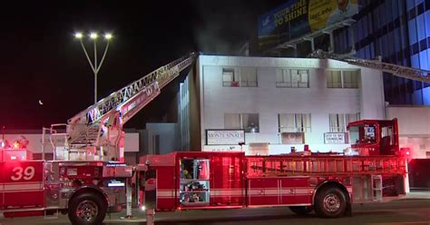 LAFD crews quickly contain fire burning inside of Van Nuys …