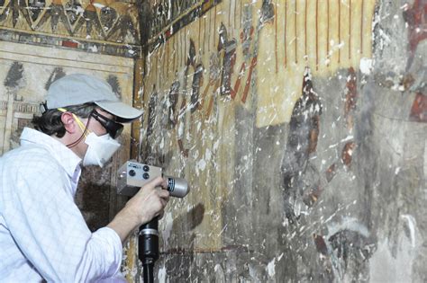 Laser cleaning of Paintings | Light for Art - muktibox.com