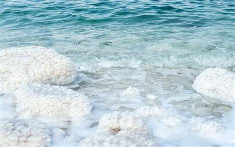 Laut Asin | Salty Sea in Indonesian @IndonesianFairyTales - raincitystudios.com