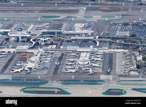 LAX Los Angeles Intl Airport (LAX/KLAX) - FlightAware