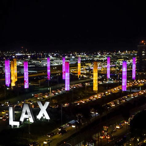 LAX pylons will light up to honor former Los Angeles Mayor Richard J. Riordan