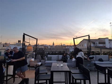 LAstronome Rooftop for Locals