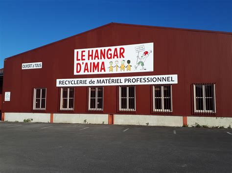 LE HANGAR D