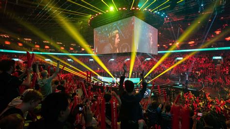 LEC reportedly making big format changes in 2023 Dexerto