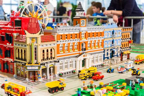 LEGO 'Brick Convention' coming to St. Louis County in July
