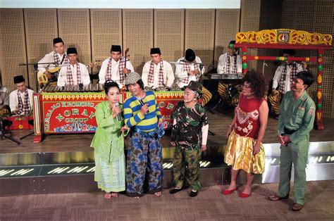 Lenong - Wikipedia bahasa Indonesia, ensiklopedia bebas - muktibox.com