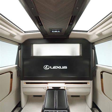 Lexus LM - raincitystudios.com
