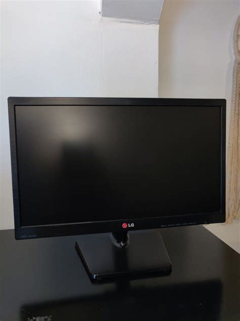 LG 20EN33S Monitor - 20