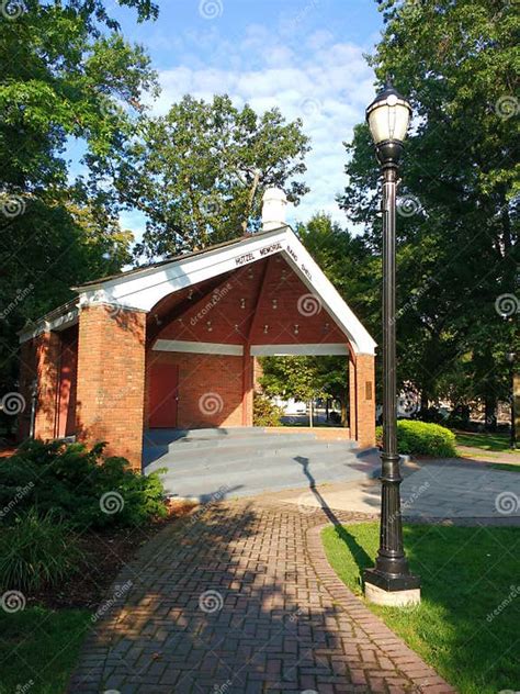 LINCOLN PARK BAND SHELL RUTHERFORD N.J.