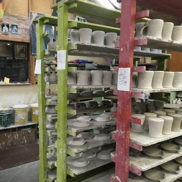 Lindsoe Clayworks - muktibox.com