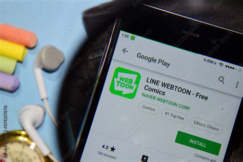 LINE WEBTOON Free Comics Dev App with Magnifying on Smartphone Screen