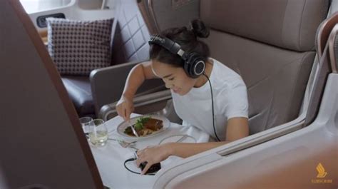 LIVE CHAT SINGAPORE AIRLINES suara sensual & model terkenal ngentot Jepang hot manajemen waktu dibagikan Pinterest rekaman tante milf image 1