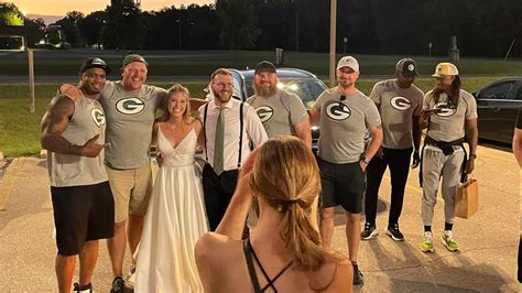 LOOK: Green Bay Packers Crash A Minnesota Wedding - WI Sports …