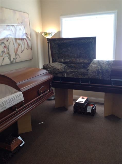 LR Petty Funeral Home and Cremation Service Campbellsville KY funeral ...