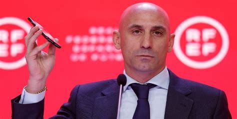 La FIFA abre procedimiento disciplinario contra el presidente de la Federación Española de Fútbol