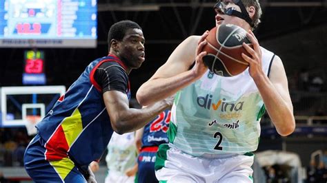 La Penya millora per&ograve; cedeix un nou final ajustat (75-79)