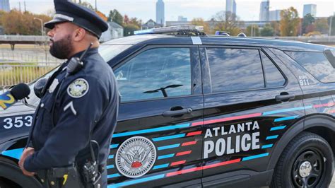 La Policía de Atlanta investiga un atacante activo en un edificio de Midtown