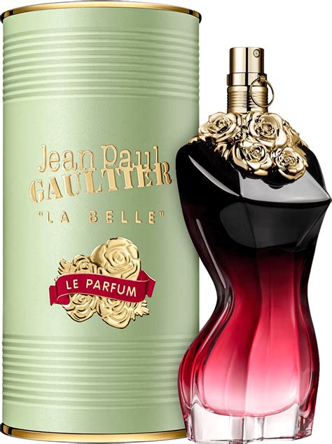 La belle perfume. La Belle Le Parfum, The new intensity of Jean Paul Gaultier&apos;s original woman. In Gaultier&apos;s Garden, where all sins are permitted, the new original woman, La Belle Le Parfum, heightens her seductiveness with addictive sensuality. A curvaceous dark red forbidden fruit for more intensity, its femininity embellished by a necklace of gold roses. … 