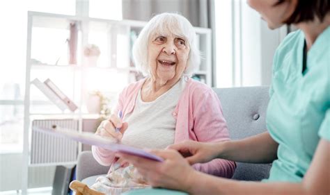 La charte des résidents en EHPAD Logement-seniors.com